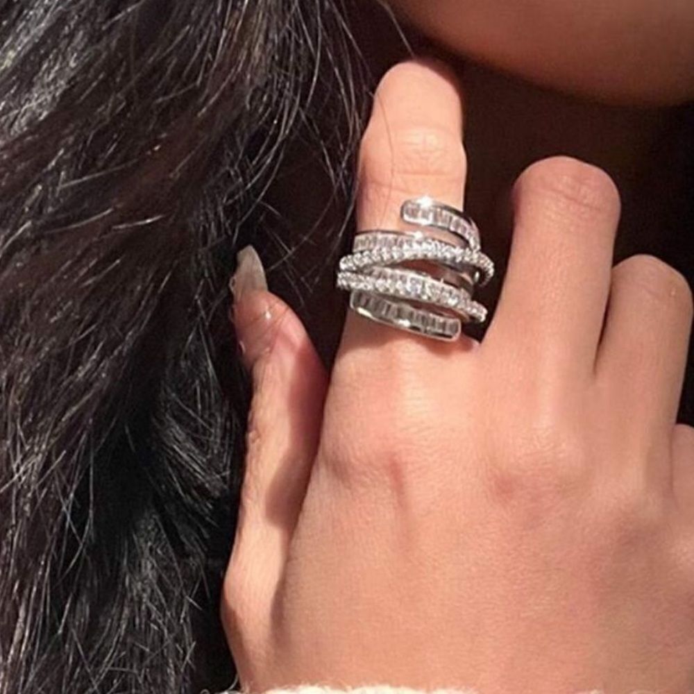Bohemian ring M106
